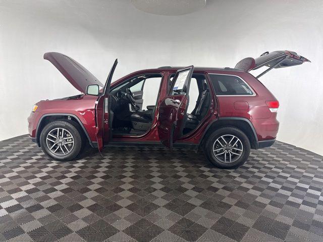 used 2020 Jeep Grand Cherokee car, priced at $20,000