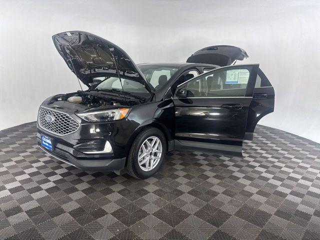 used 2024 Ford Edge car, priced at $26,000