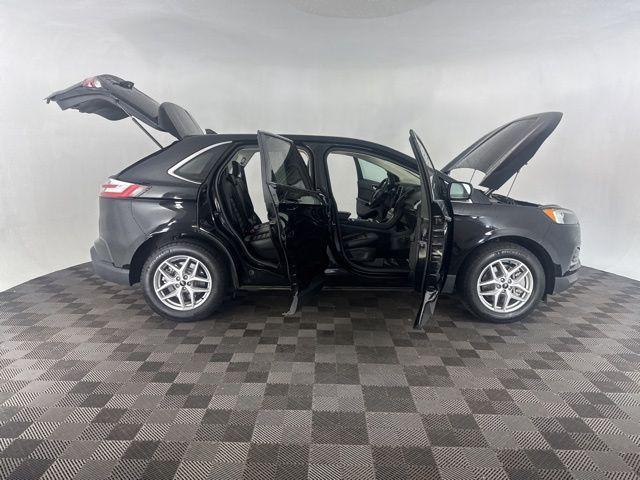 used 2024 Ford Edge car, priced at $26,000