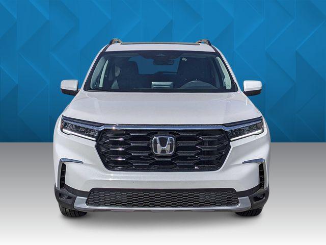 new 2025 Honda Pilot car, priced at $51,295