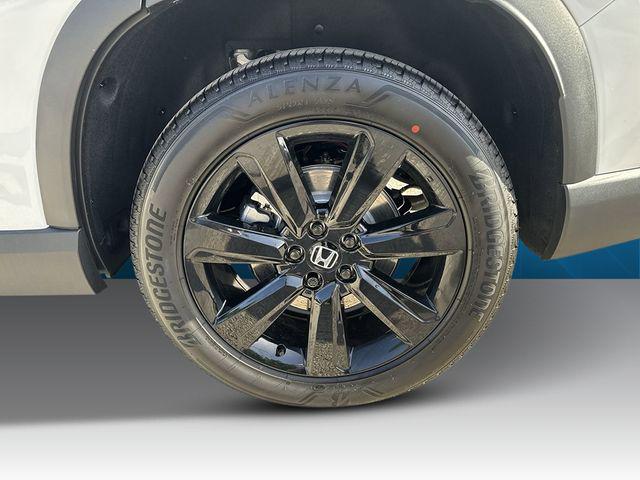 new 2025 Honda Pilot car, priced at $53,735