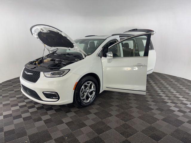 used 2022 Chrysler Pacifica car, priced at $22,100