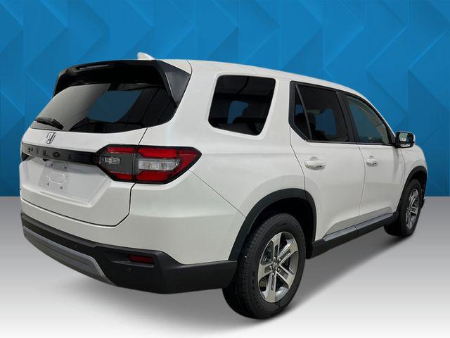 new 2025 Honda Pilot car, priced at $45,255