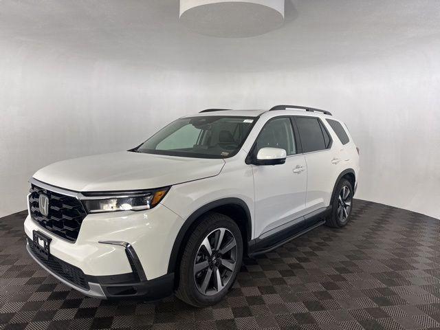 used 2023 Honda Pilot car, priced at $44,500