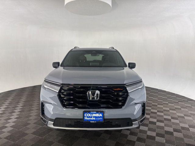 used 2025 Honda Pilot car, priced at $46,000