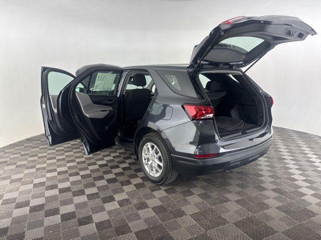 used 2022 Chevrolet Equinox car, priced at $19,000