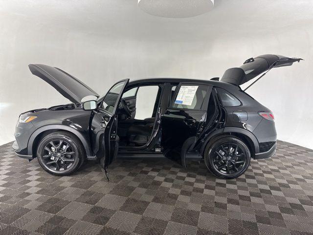 used 2025 Honda HR-V car, priced at $28,000