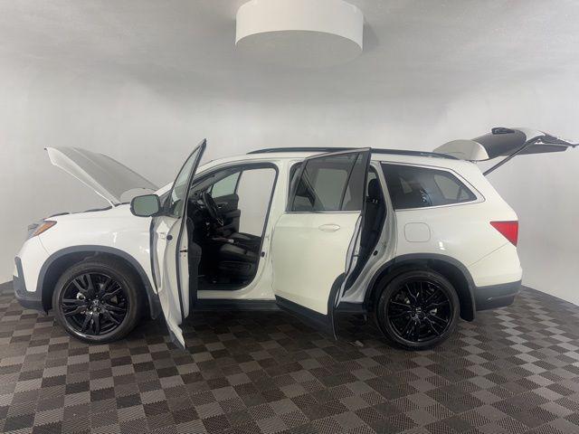 used 2022 Honda Pilot car, priced at $32,000