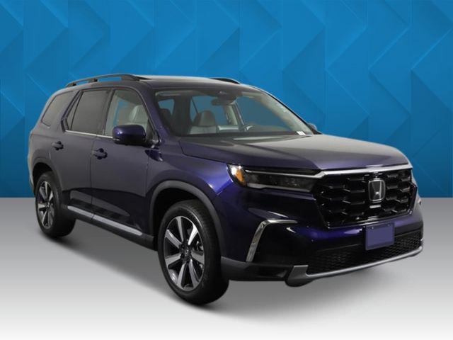 new 2025 Honda Pilot car, priced at $52,715