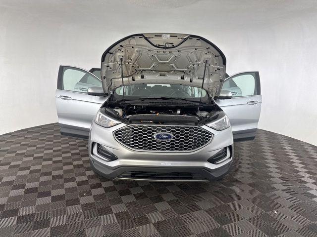 used 2024 Ford Edge car, priced at $24,700