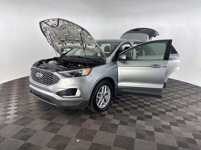 used 2024 Ford Edge car, priced at $24,700