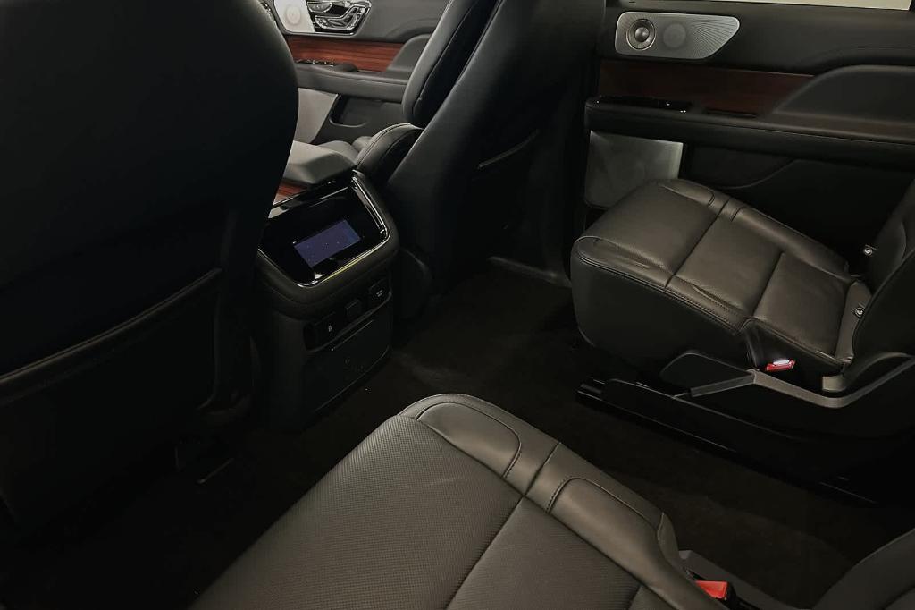 new 2024 Lincoln Navigator L car, priced at $103,937