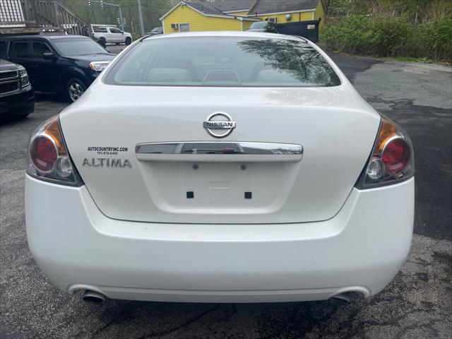 used 2009 Nissan Altima car, priced at $5,495