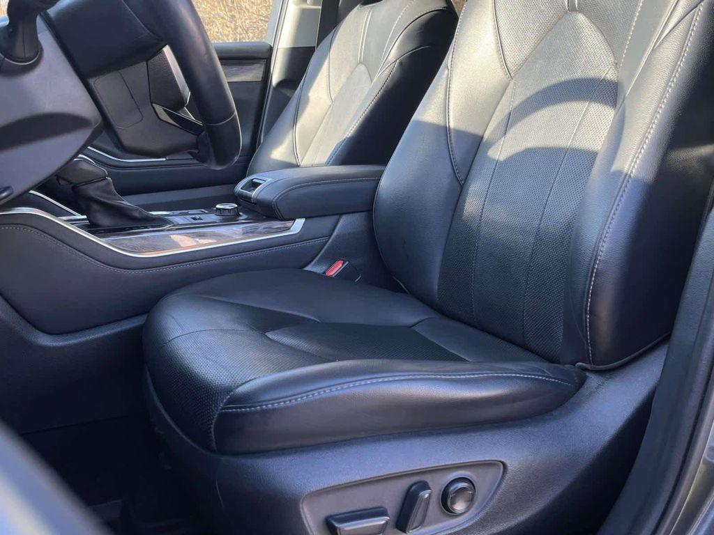 used 2021 Toyota Highlander car, priced at $29,998