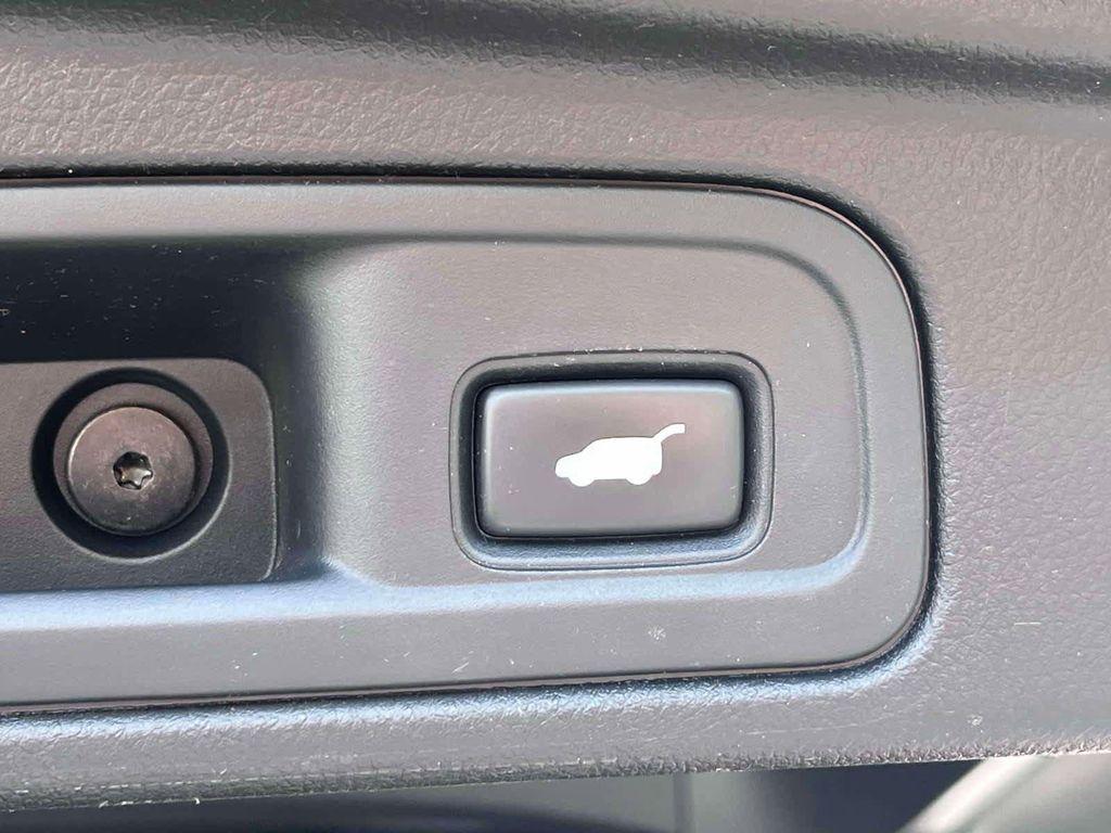 used 2017 Honda Pilot car, priced at $13,498