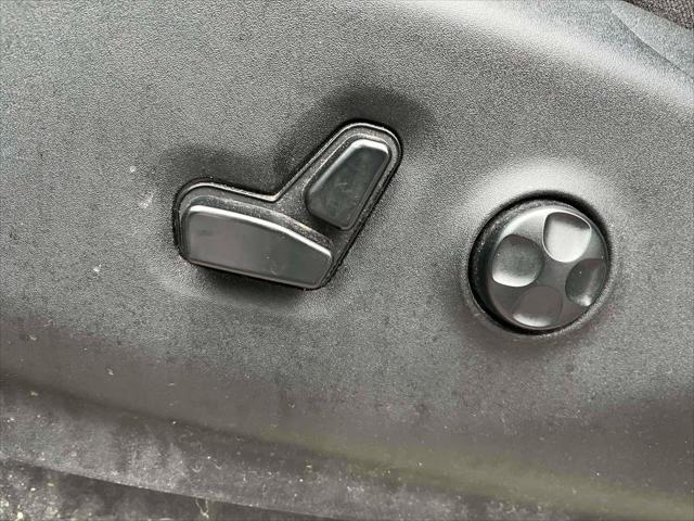used 2017 Chrysler Pacifica car, priced at $10,999