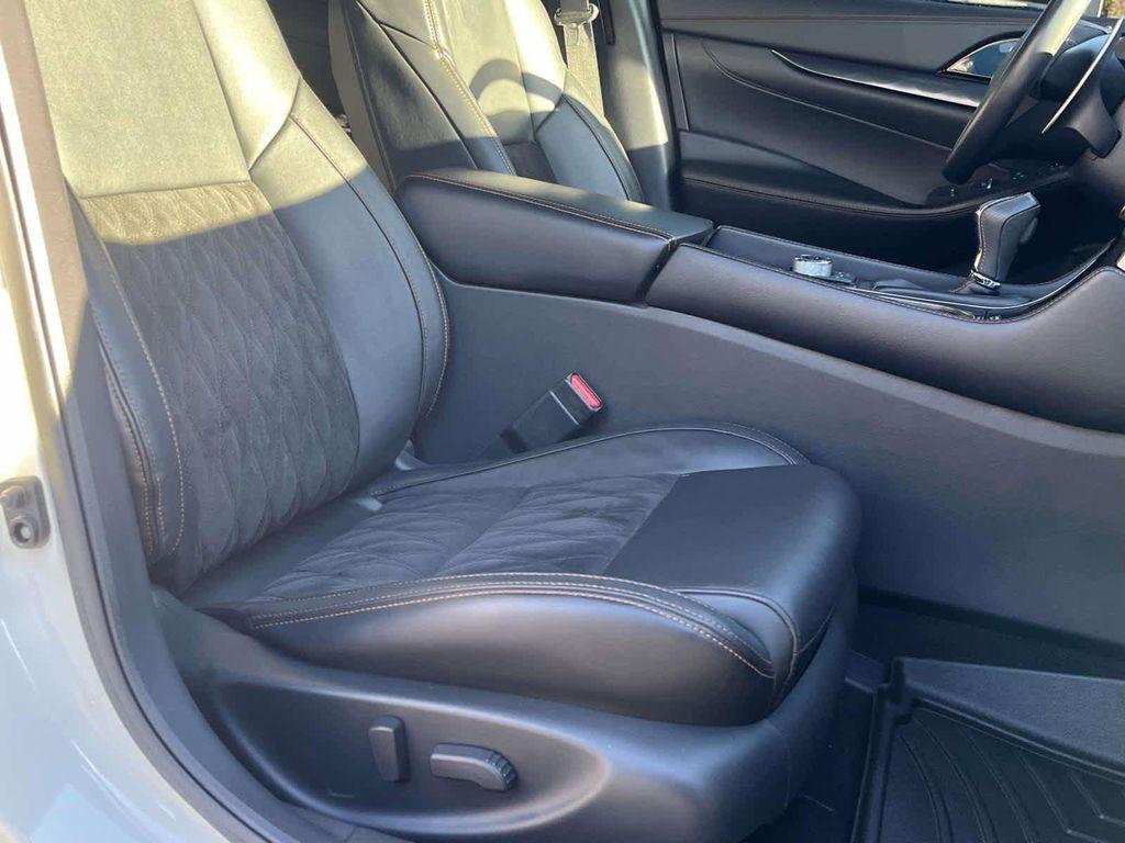 used 2023 Nissan Maxima car, priced at $24,998