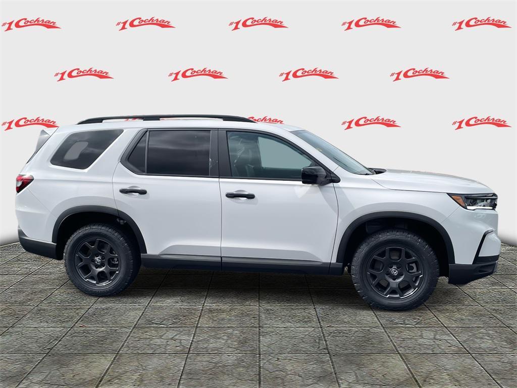 new 2025 Honda Pilot car, priced at $48,936
