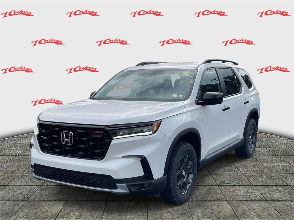 new 2025 Honda Pilot car, priced at $48,936