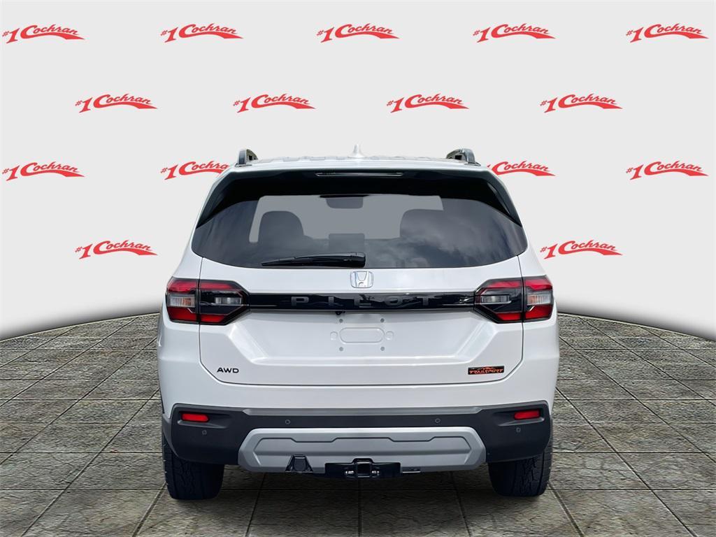new 2025 Honda Pilot car, priced at $48,936