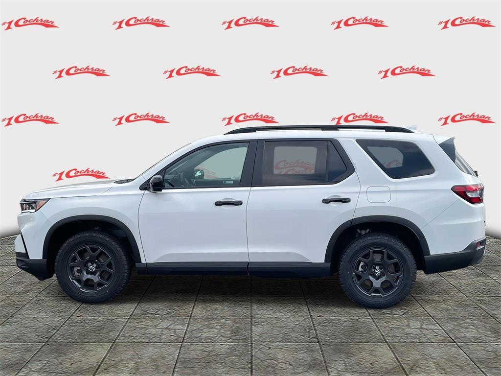 new 2025 Honda Pilot car, priced at $48,936