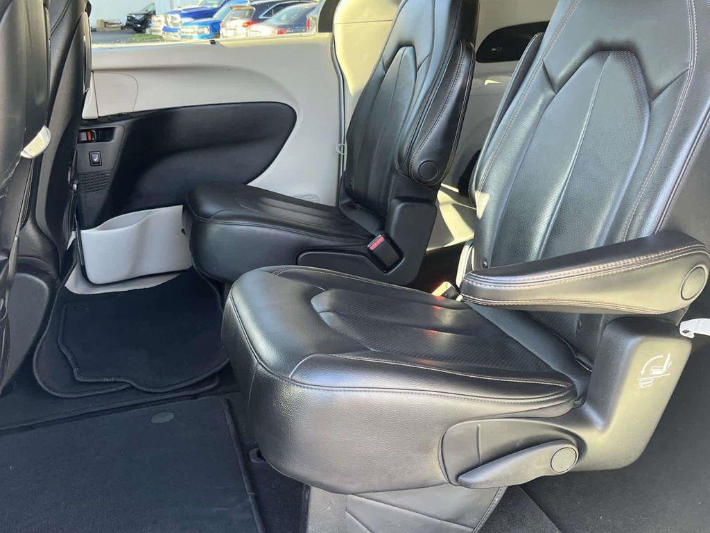 used 2020 Chrysler Pacifica car, priced at $21,998
