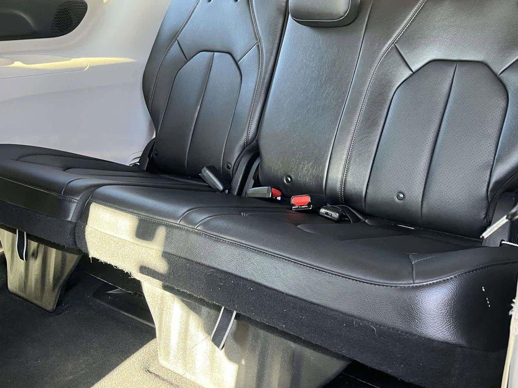 used 2020 Chrysler Pacifica car, priced at $21,998