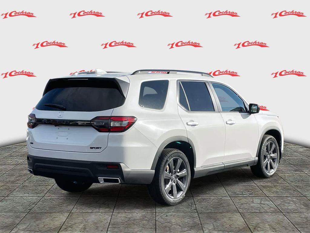 new 2025 Honda Pilot car, priced at $42,934