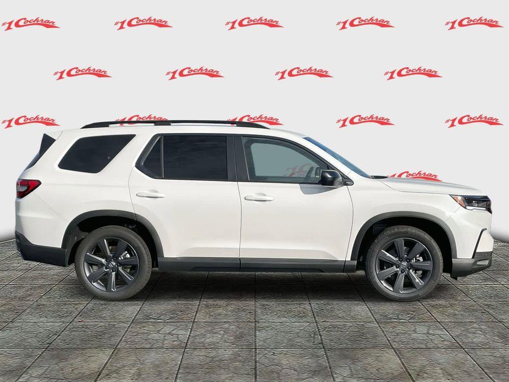 new 2025 Honda Pilot car, priced at $42,934