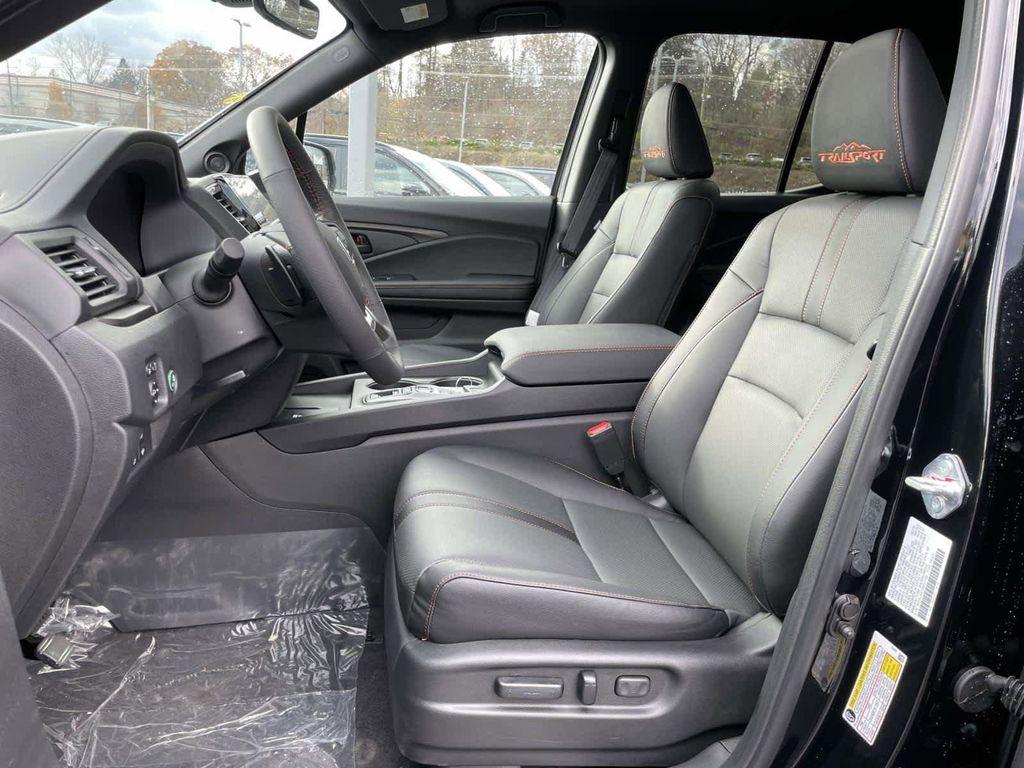 new 2025 Honda Ridgeline car, priced at $44,016