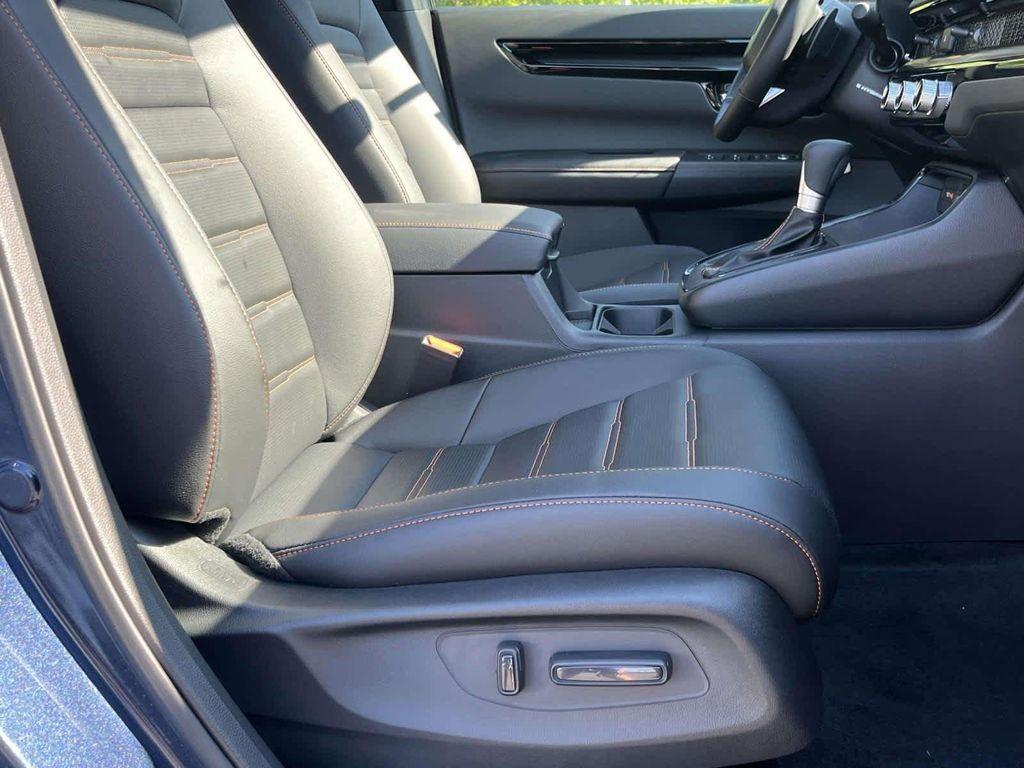 new 2026 Honda CR-V Hybrid car, priced at $40,658