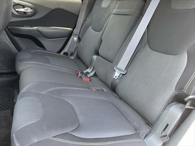 used 2016 Jeep Cherokee car, priced at $11,932