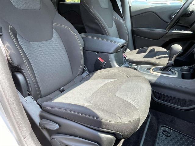 used 2016 Jeep Cherokee car, priced at $11,932