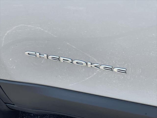 used 2016 Jeep Cherokee car, priced at $11,932