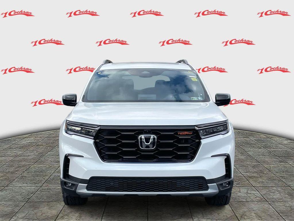 new 2025 Honda Pilot car, priced at $48,959