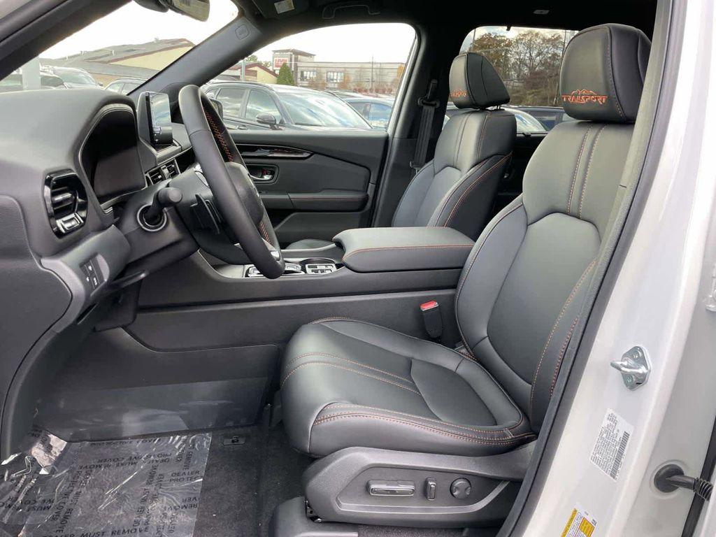 new 2025 Honda Pilot car, priced at $48,959