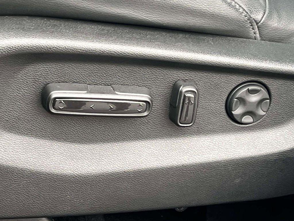 used 2022 Honda CR-V car, priced at $29,998