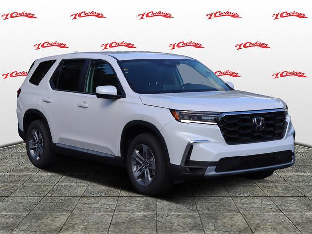 new 2025 Honda Pilot car, priced at $44,945