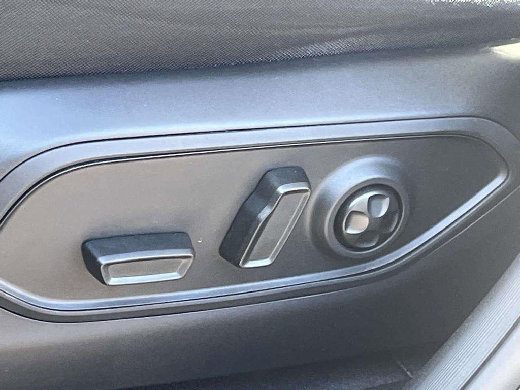 used 2023 Jeep Grand Cherokee car, priced at $29,998