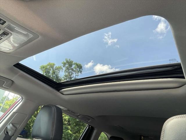 used 2019 Toyota Highlander car, priced at $26,207