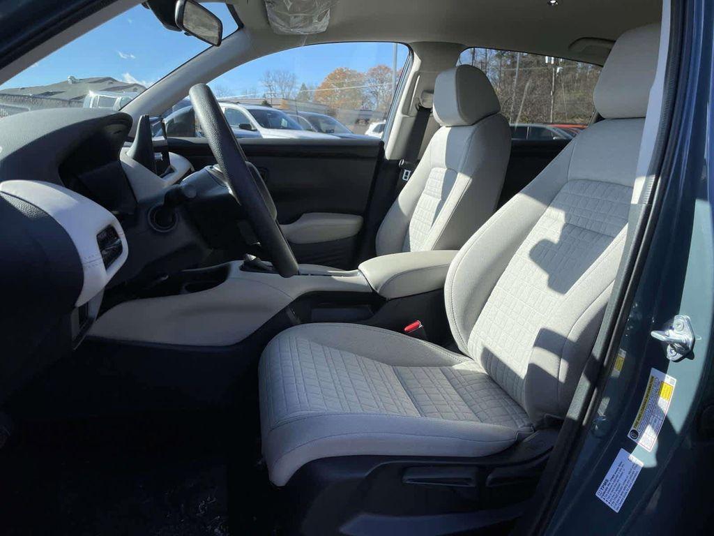 new 2026 Honda HR-V car, priced at $28,420