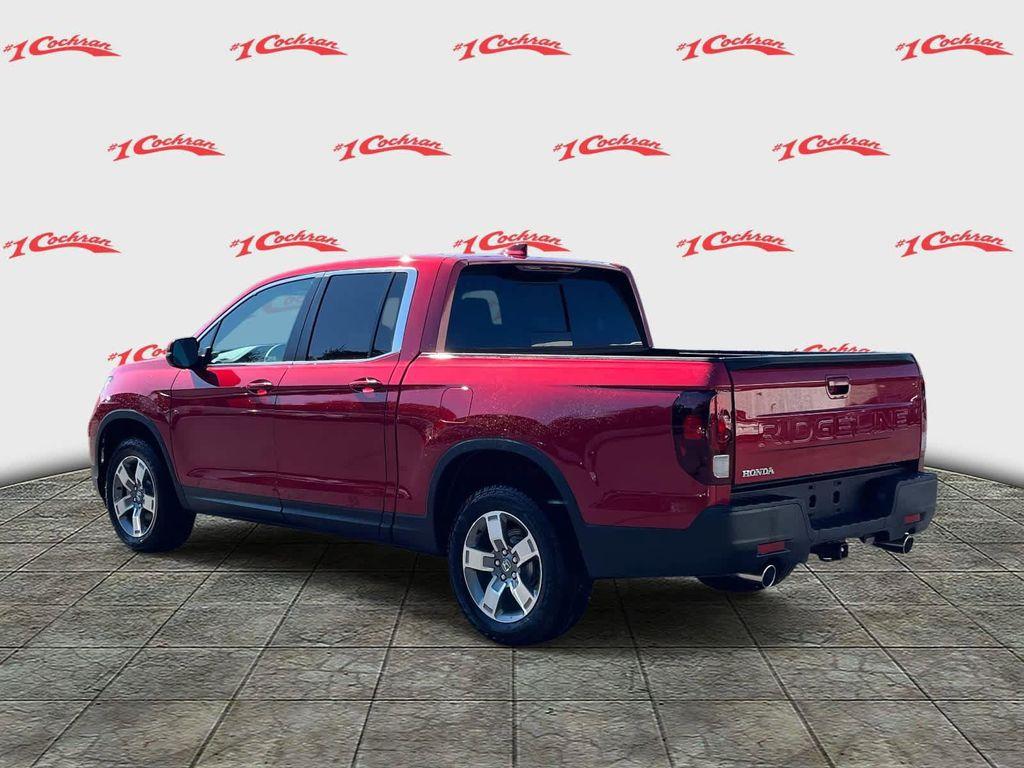 new 2025 Honda Ridgeline car, priced at $42,192