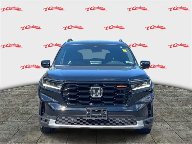 used 2025 Honda Pilot car, priced at $45,333