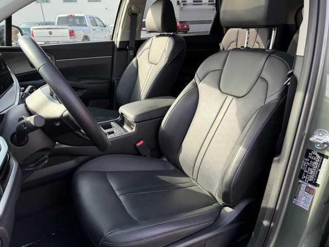 used 2024 Kia Sorento car, priced at $35,999