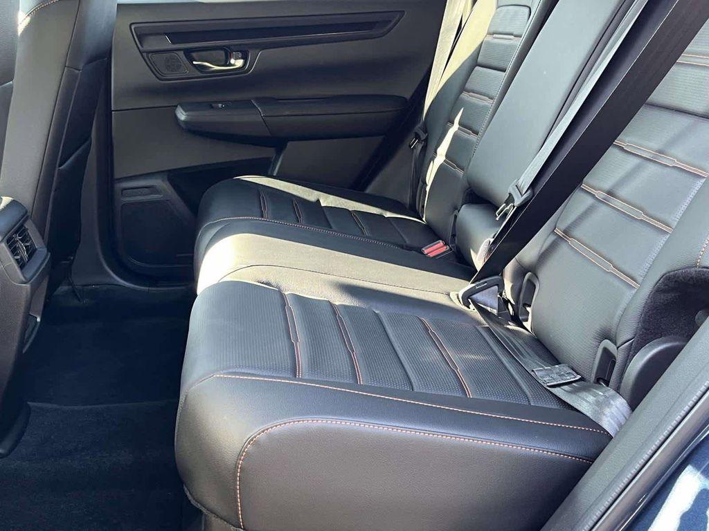 new 2026 Honda CR-V Hybrid car, priced at $39,583