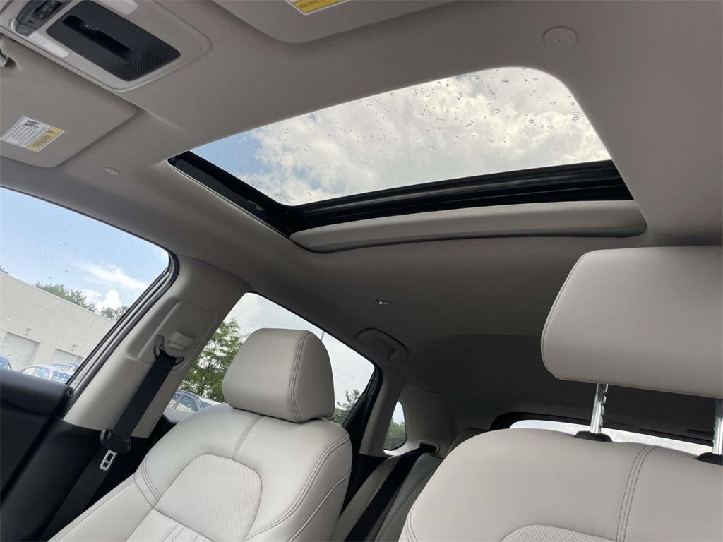 new 2026 Honda HR-V car, priced at $31,462