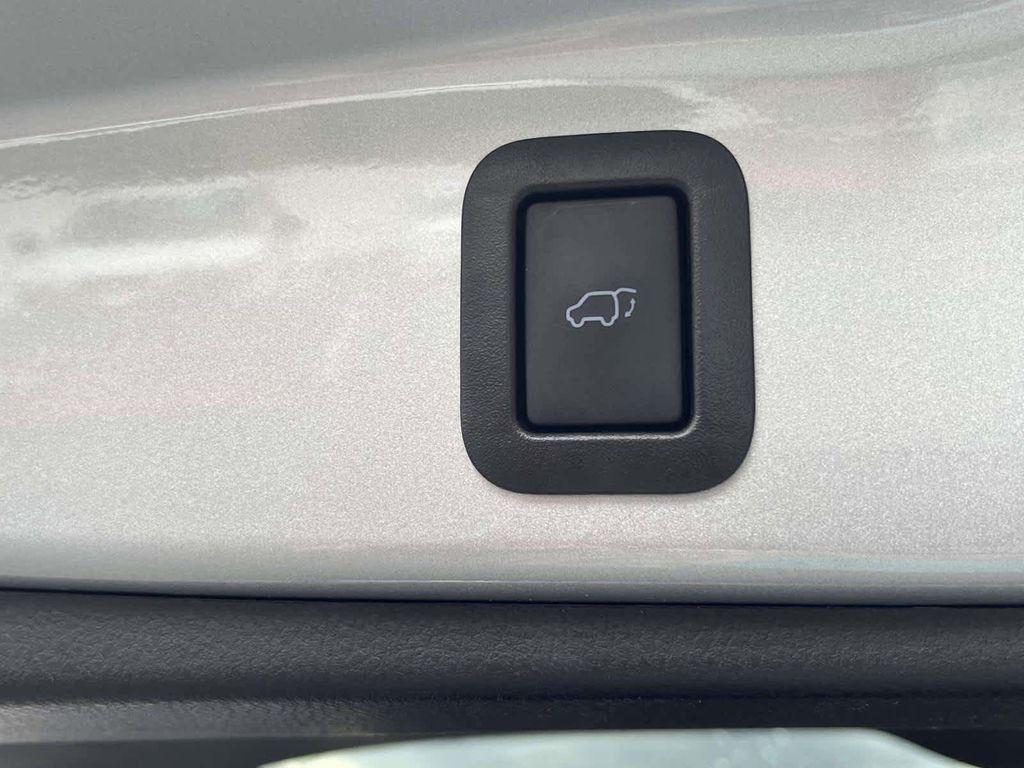 used 2019 Toyota Highlander car, priced at $23,498