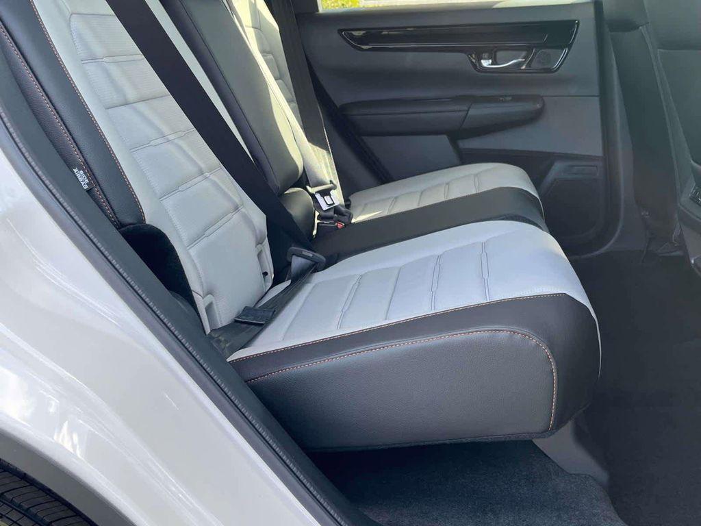 new 2026 Honda CR-V Hybrid car, priced at $41,089