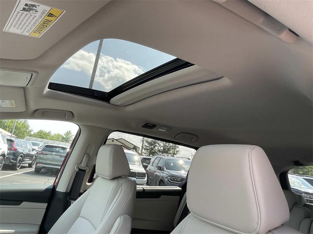 new 2025 Honda Odyssey car, priced at $41,479