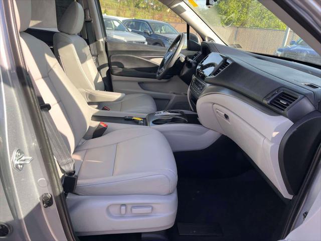used 2022 Honda Pilot car, priced at $32,500